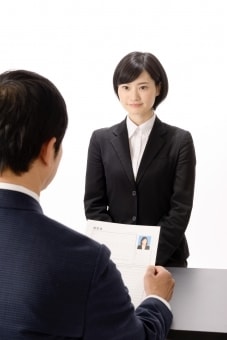 最長3ヶ月間　内定獲得まで何度でもサポートします 年間1000名以上を採用した元上場企業採用経験者が指導します イメージ3