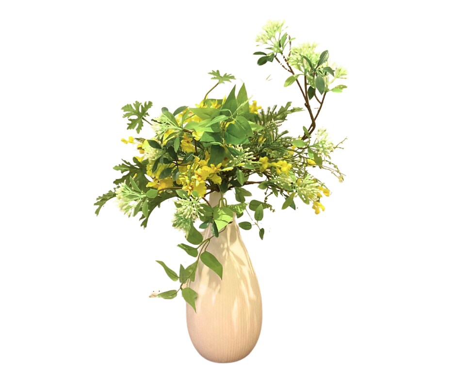 花瓶ごとお届け・枯れない装花便承ります 造花を花瓶ごと完成形でお届け！置くだけで空間の印象を整えます イメージ3