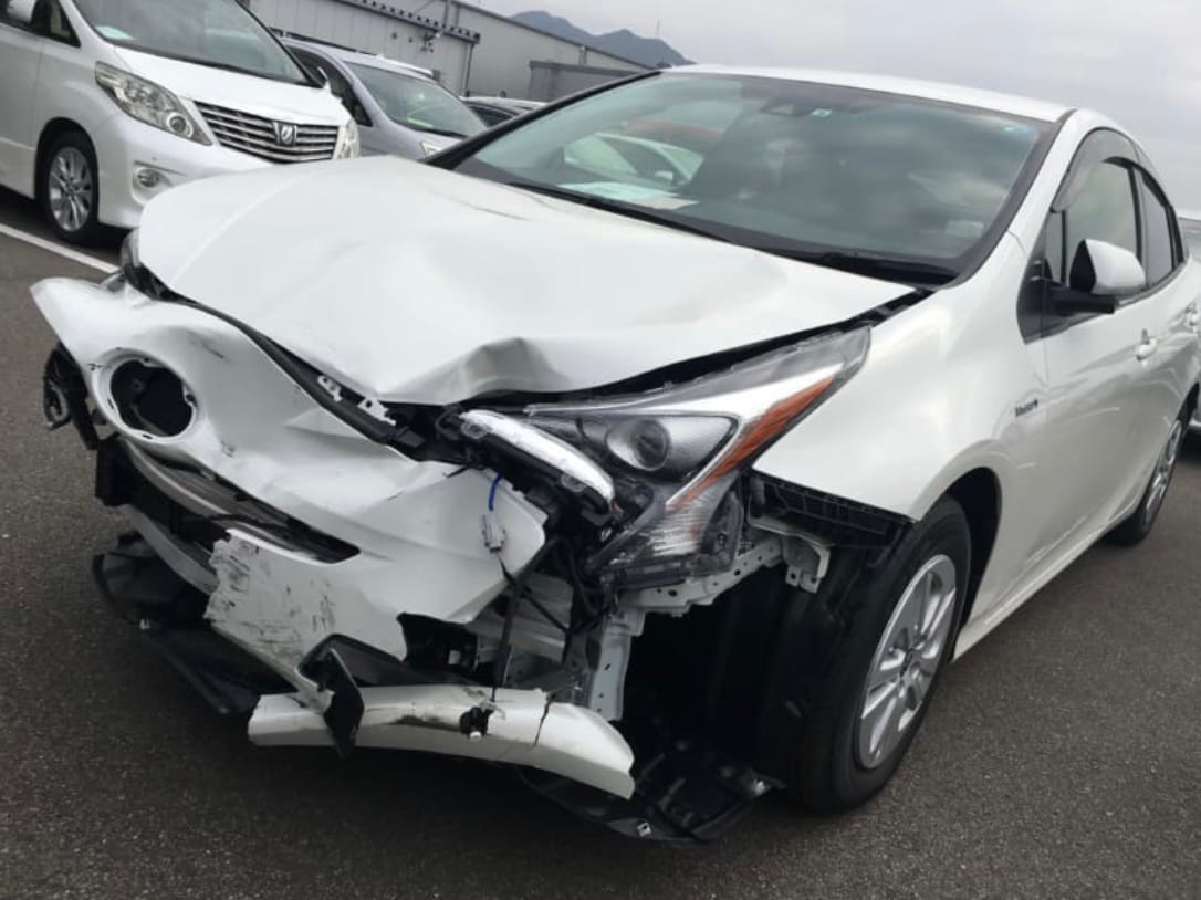 車で事故をした際保険会社に提出する見積り作成します 車の事故で保険会社が絡む修理。高額見積もり作成します。 イメージ5