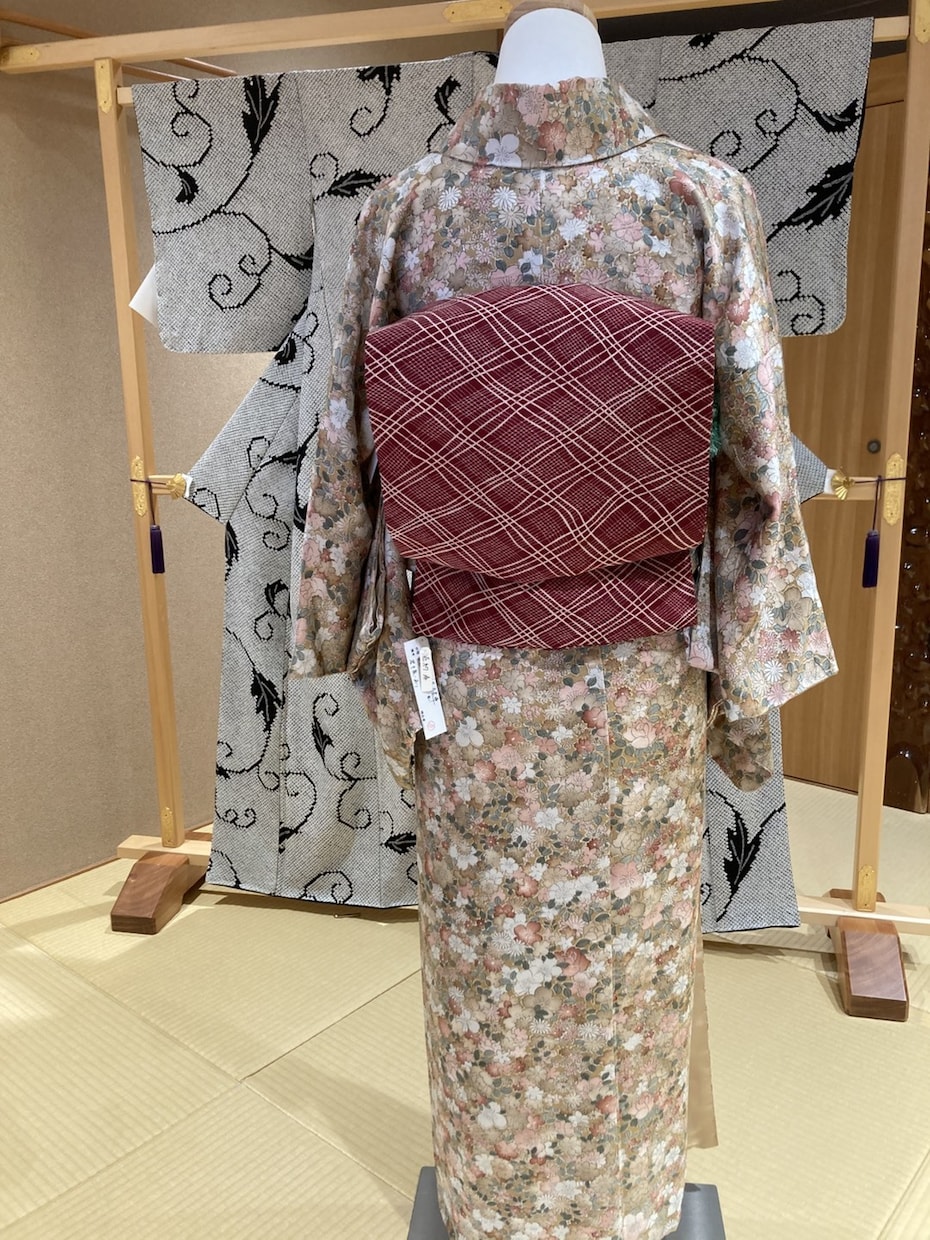 呉服歴10年！小紋、紬等の出張着付け致します 名古屋帯で着る♪【プロにおまかせください】 イメージ5