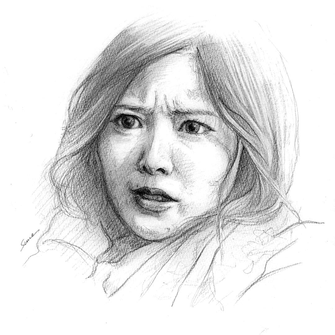 鉛筆スケッチで肖像画(似顔絵)をお描きします SNSのアイコン、プレゼント、出力して飾ってもOK!用途色々 イメージ2