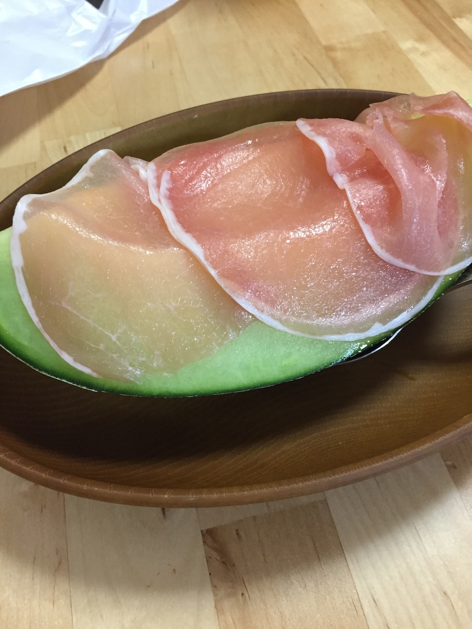 目を閉じてください。何が見えますか？未来予測します まぶたは、お布団です。そっと、そーっと イメージ2