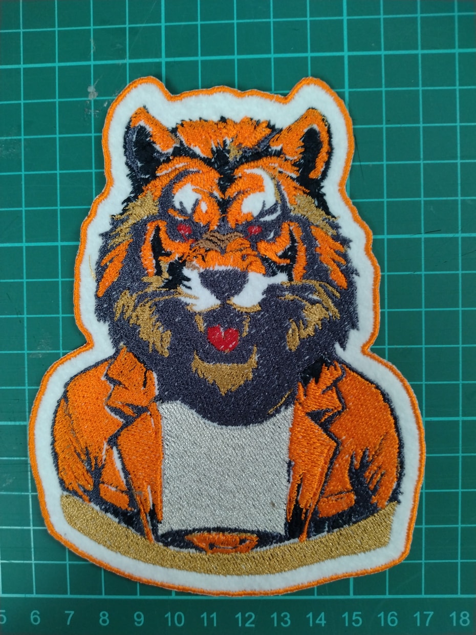 brotherミシン　刺繍データ化を代行します 刺繍PROを使用し、手書き図等を刺繍データに変換いたします。 イメージ1