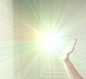 究極の癒し【　遠隔ヒーリング　】を送ります 気功をベースに宇宙のエネルギーを使ったヒーリングです。 イメージ2