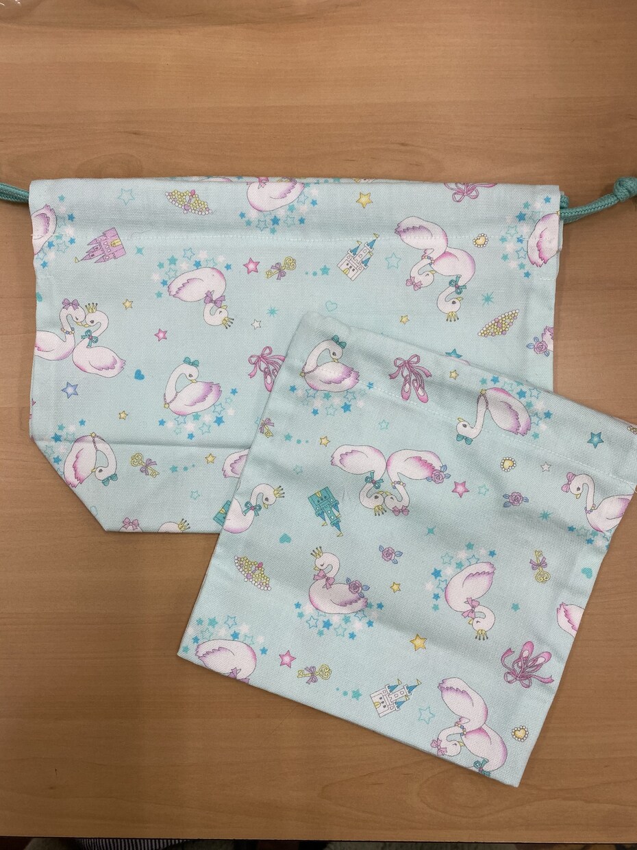 お揃いのコップ入れ、お弁当袋製作します コップ入れ、お弁当袋セットでこのお値段☆ イメージ2