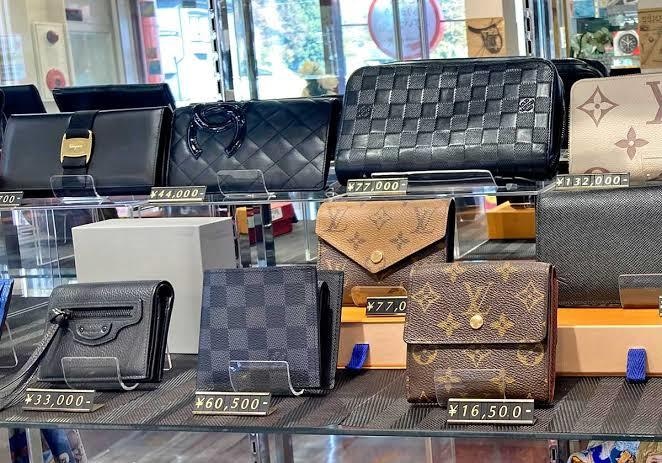 メルカリ、ヤフオクの販売履歴データ売ります 中古ブランド財布の転売に役に立てて下さい！ イメージ1