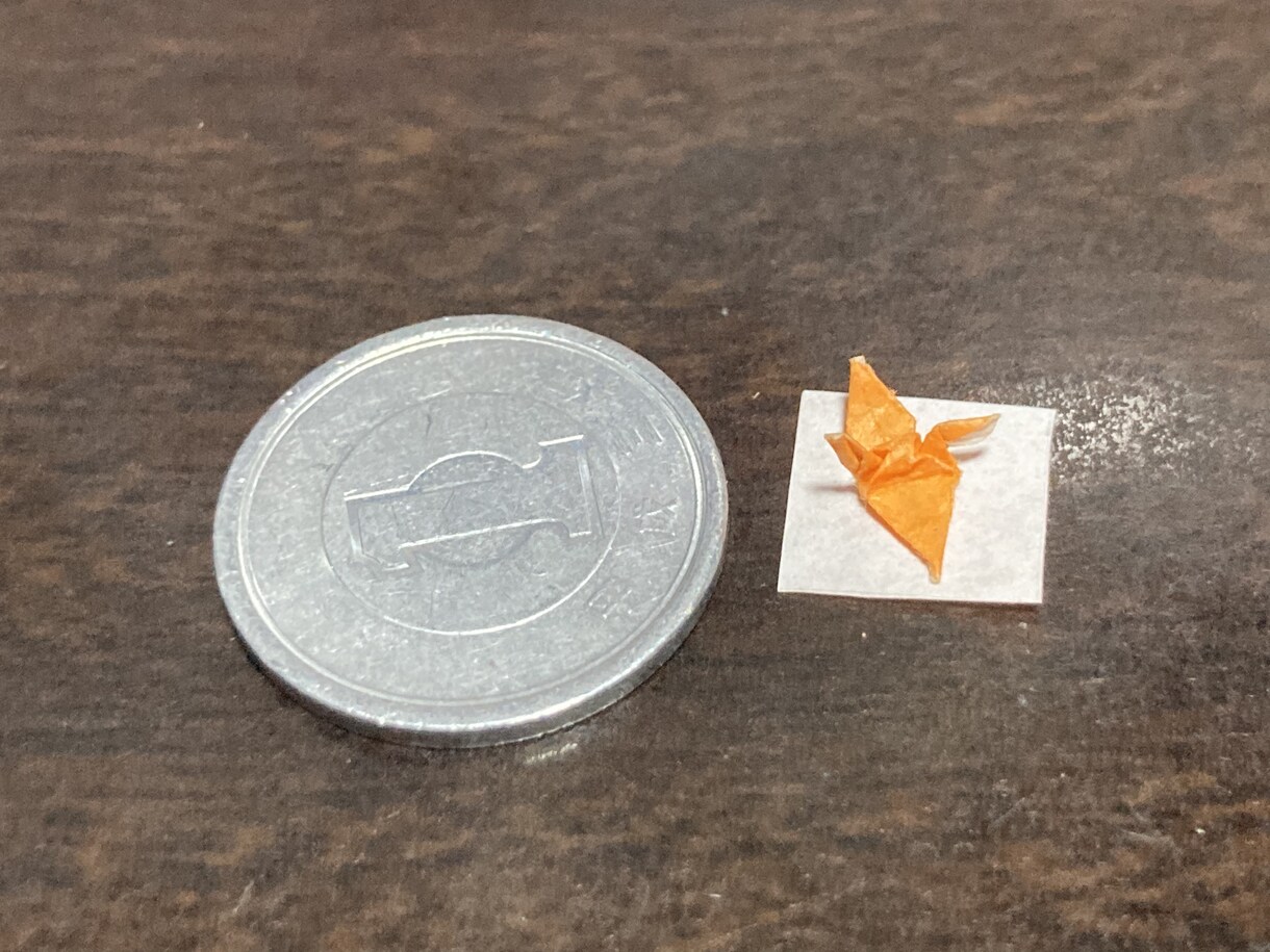 小さな鶴を折ります 1cmから可能です！欲しい方は気軽にどうぞ！ イメージ1