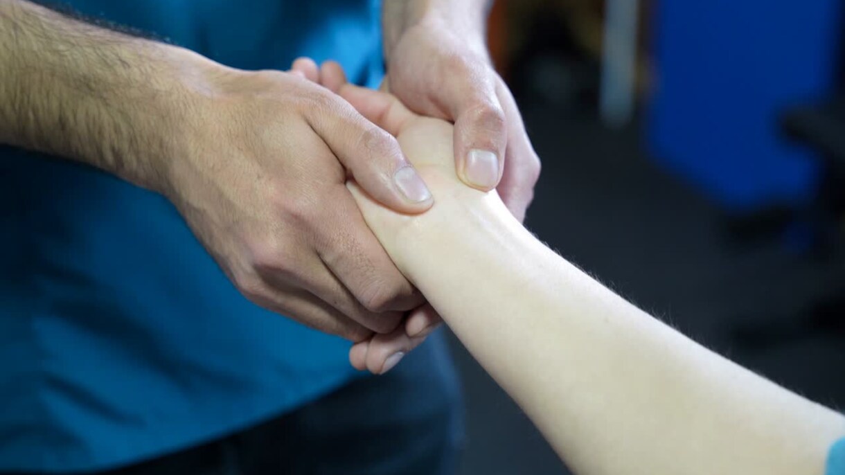 脳卒中PTがあなたの状態分析、自主トレを提案します 不安や悩みをゆっくり聞かせてください。最適な方法を提案します イメージ2