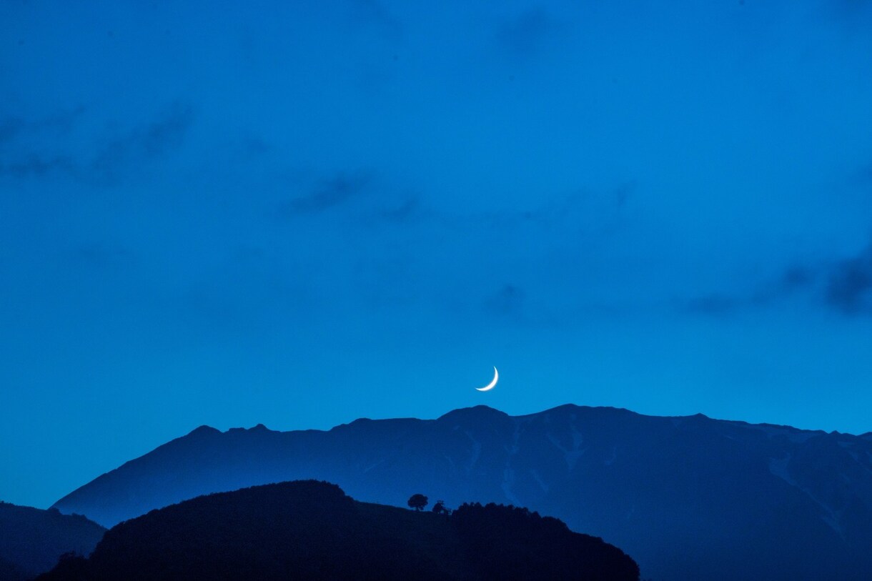 眠れない静かな夜に、そっとあなたに寄り添います 眠れない真夜中の静けさに　感じてるその気持ちを話してください イメージ9