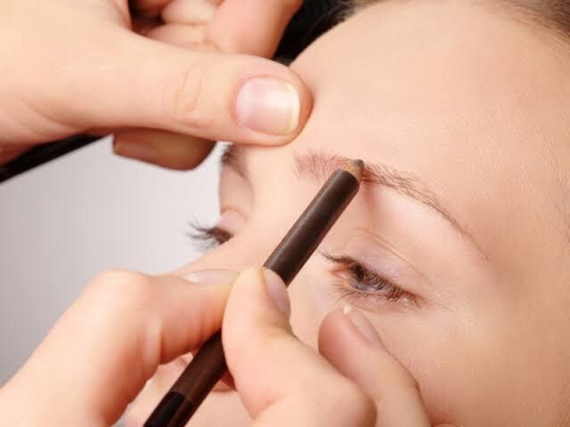 あなたの眉毛のお悩み解決します お悩み解決して理想の眉に近づきませんか？ イメージ1
