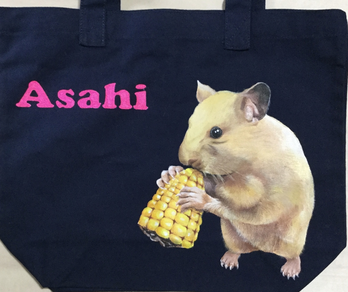 可愛いペットなどお写真よりリアルに手描きで描きます 小物やカバン、ジャケットから壁画まで手描きリアルアートで♬ イメージ5