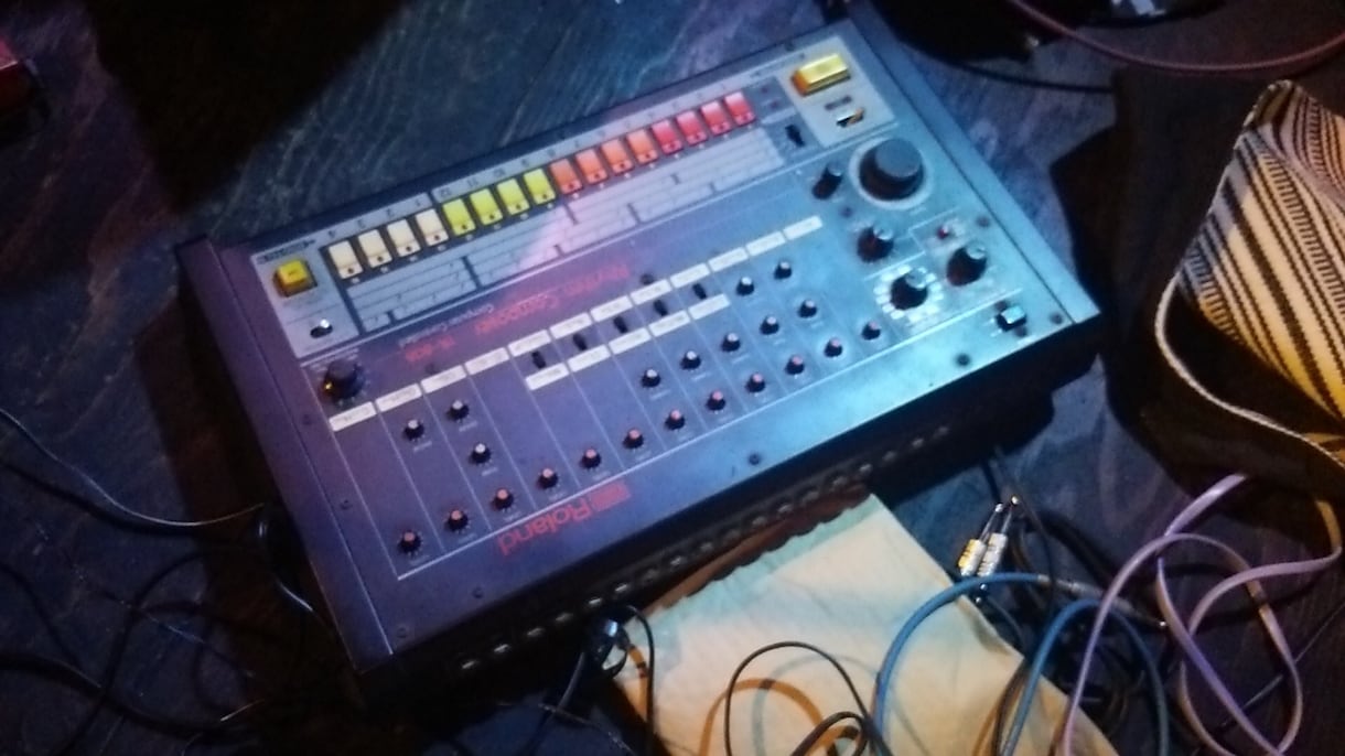 歌ってみたや弾語りなど様々なMIX承ります 少額ながらご要望に応じて手厚いサービスを行います！ イメージ1