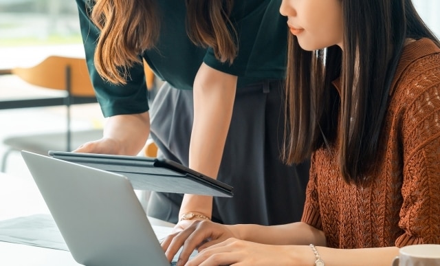 職場の人間関係のつらい悩みをタロットで占います 無視・悪口・孤立｜なぜ関係が悪くなる？馴染めない？理由を解明 イメージ5