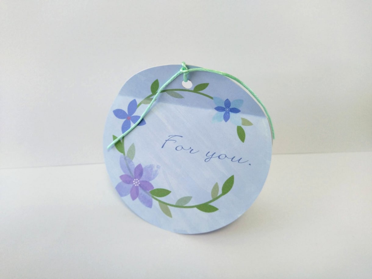 お名前入りで飛び出すお花のカードをお作りします お名前入りで特別感がある華やかなカードです イメージ2