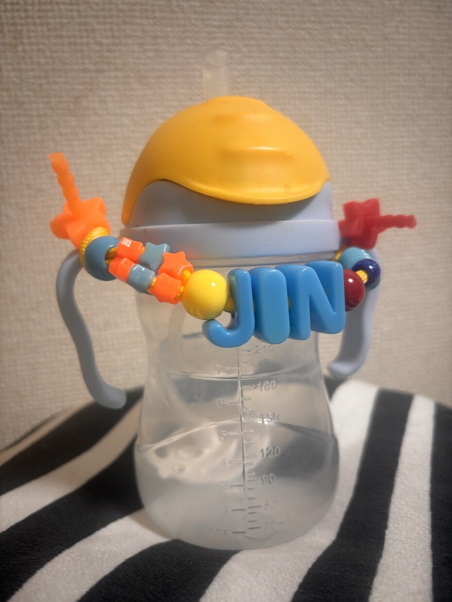 おなまえストラップ制作します カラフルで目に付きやすいストラップをパラコードで制作します イメージ3