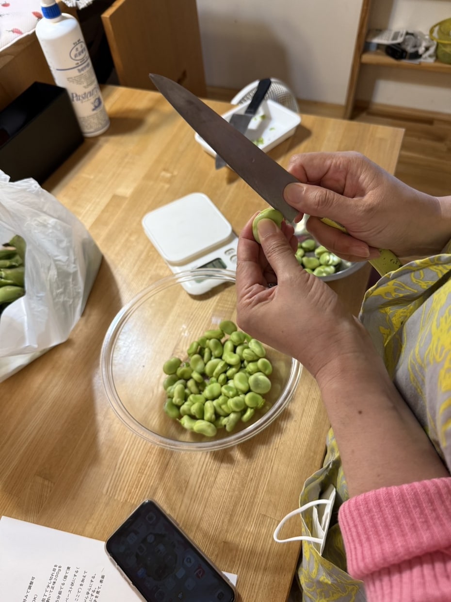 季節の手仕事　豆板醤仕込とお料理レシピ教えます 旬のそらまめと体に良い事づくめの麹を使った豆板醤を仕込む イメージ2