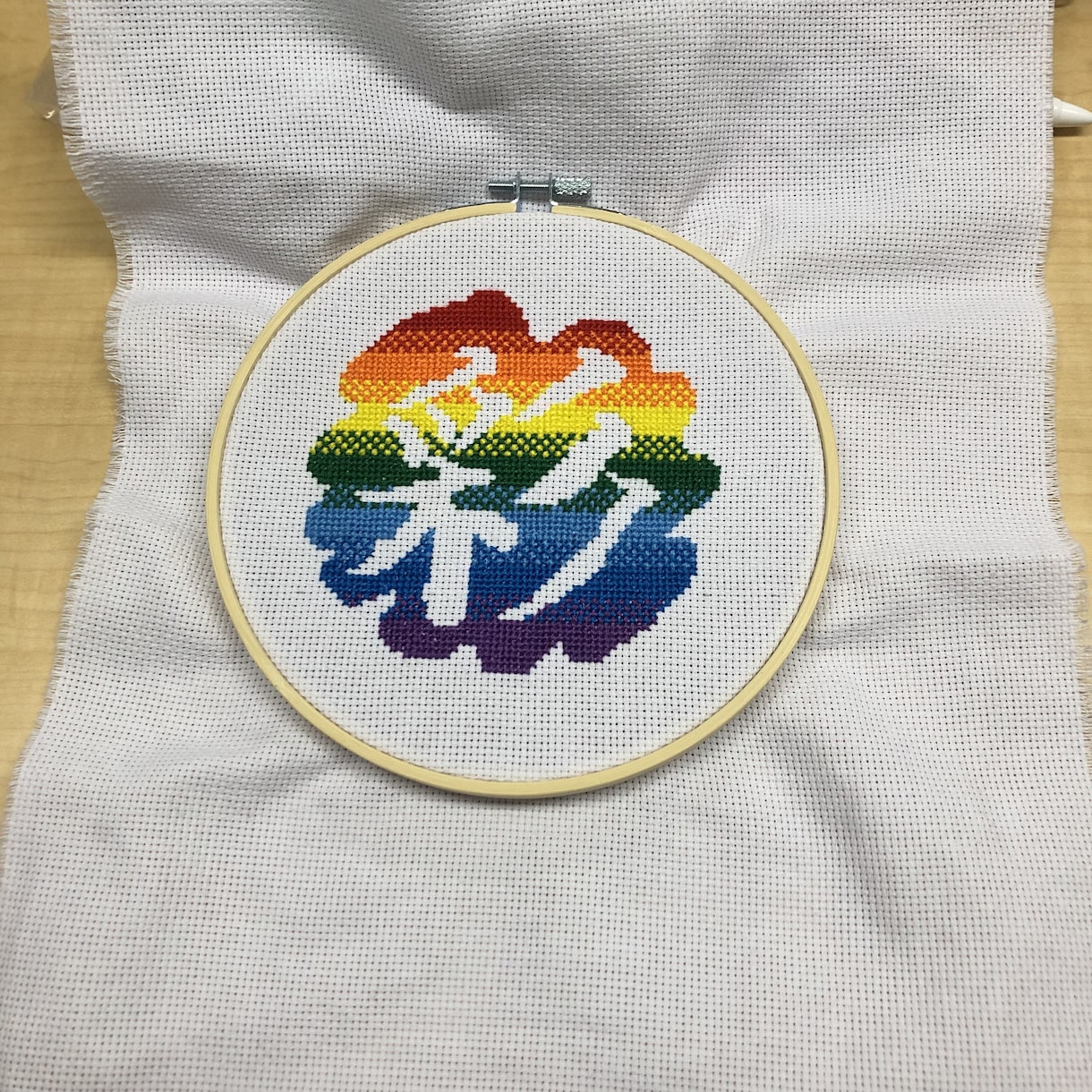 好きなデザインを刺繍します お好きな柄を刺繍します。ワンポイントデザインも可能です。 イメージ2