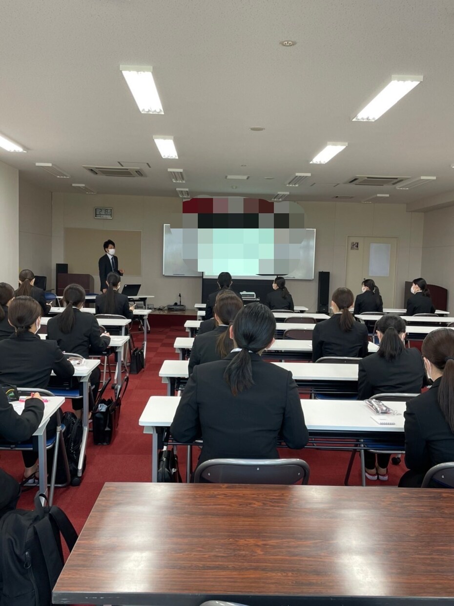 1週間サブスク！あなた専属で就活・転職を支えます 会社役員を独占！質問し放題、面接練習もあり！ イメージ4