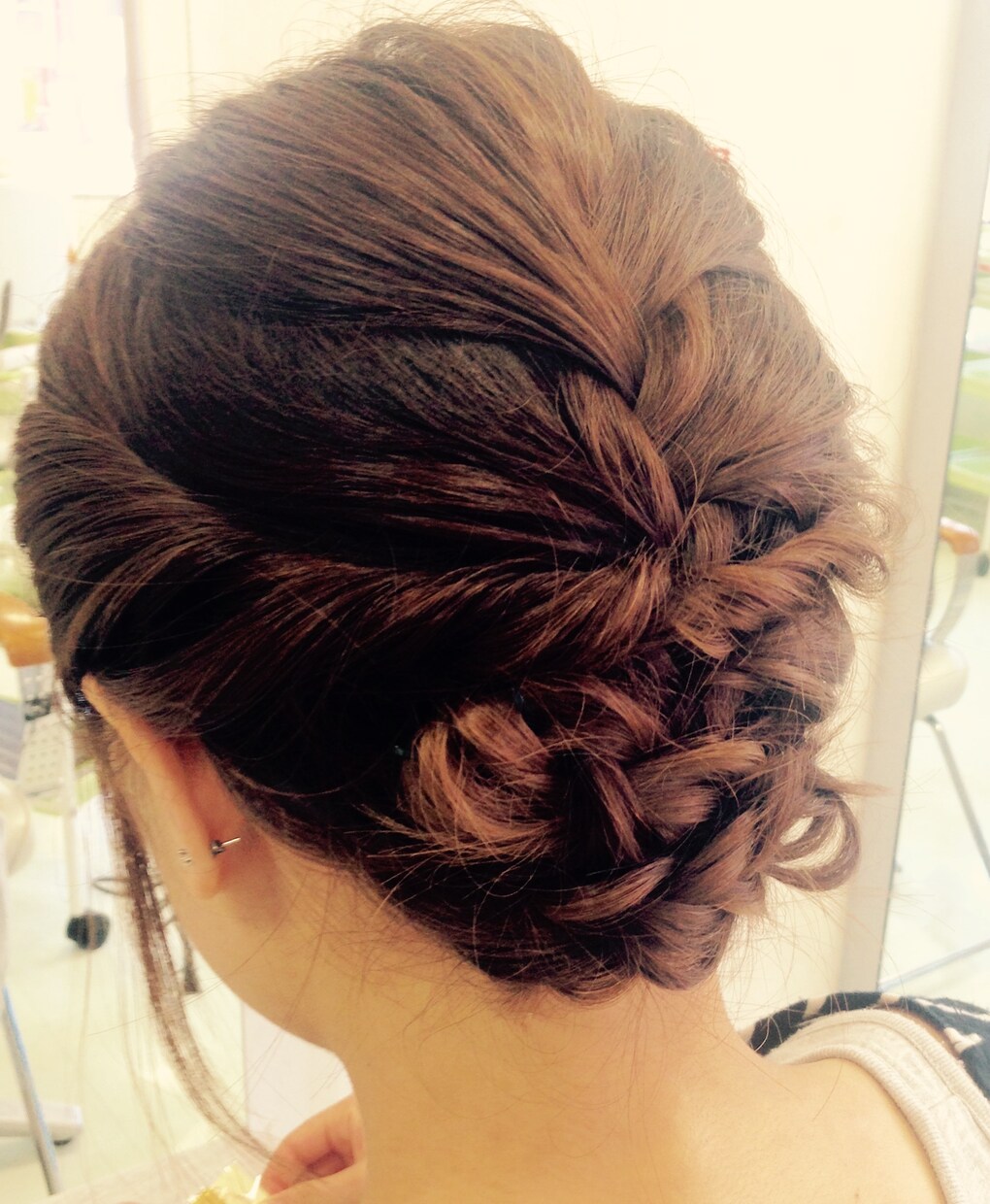 簡単ヘアアレンジのやり方や髪のダメージを少なくする方法やトリートメント提案、などお伝えします イメージ3
