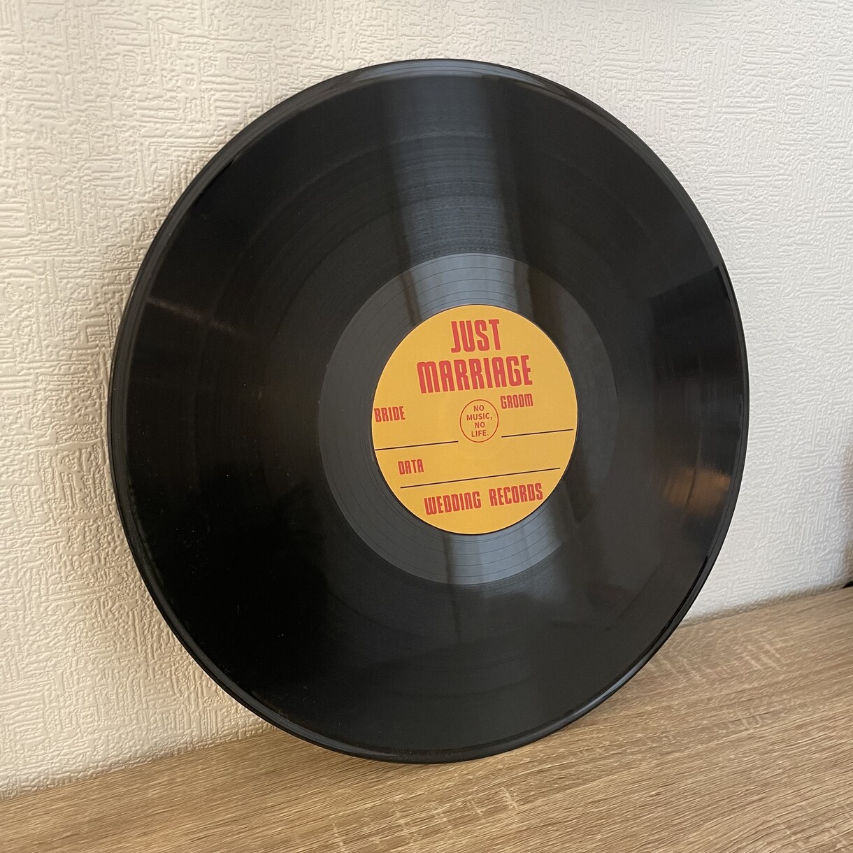 フェス婚｜レコードを使用した結婚証明書を作成します 音楽をテーマにした結婚式にぴったりの結婚証明書ができます！ イメージ6