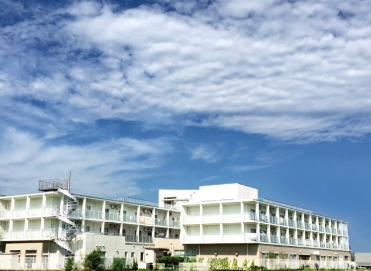 老人ホーム探しのお手伝いをします 施設探しでお悩みの方へ相談員がお答えします イメージ1