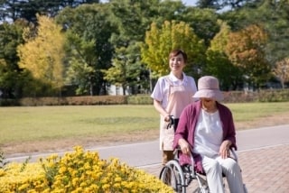 介護疲れで苦しい気持ちの貴方へ、お話しお聞きします 頑張りすぎてる方へ。気持ちを吐き出すだけでも楽になれます＊ イメージ3