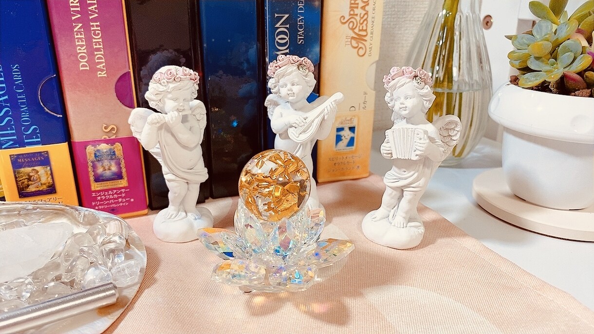 オラクルカードでメッセージをお伝えします 皆様を幸せな未来へと⭐︎そのお手伝いをさせて頂きます。 イメージ1