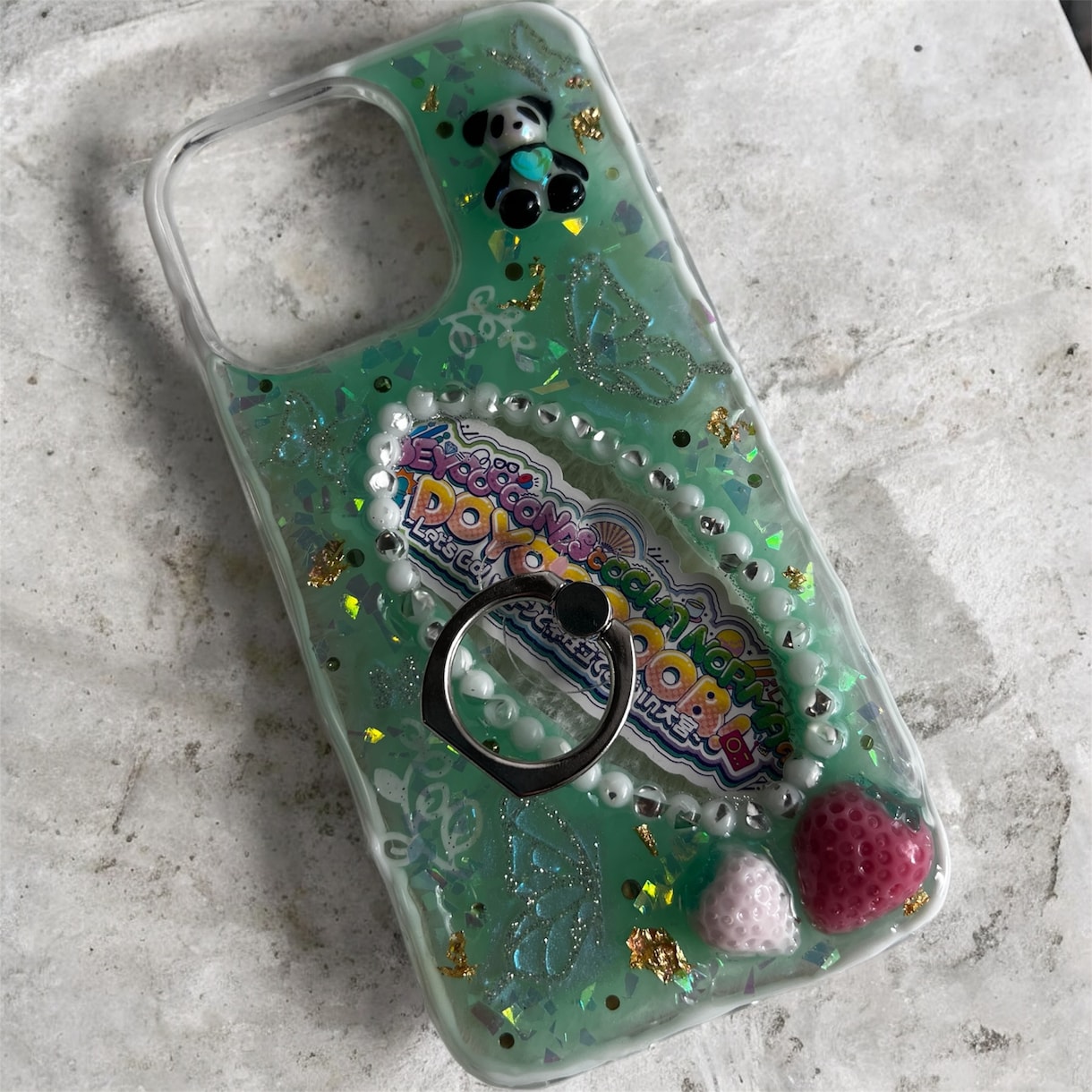 推しカラー・推しイメージのデコ制作します iPhoneケース、トレカケース、名札もデコります イメージ4