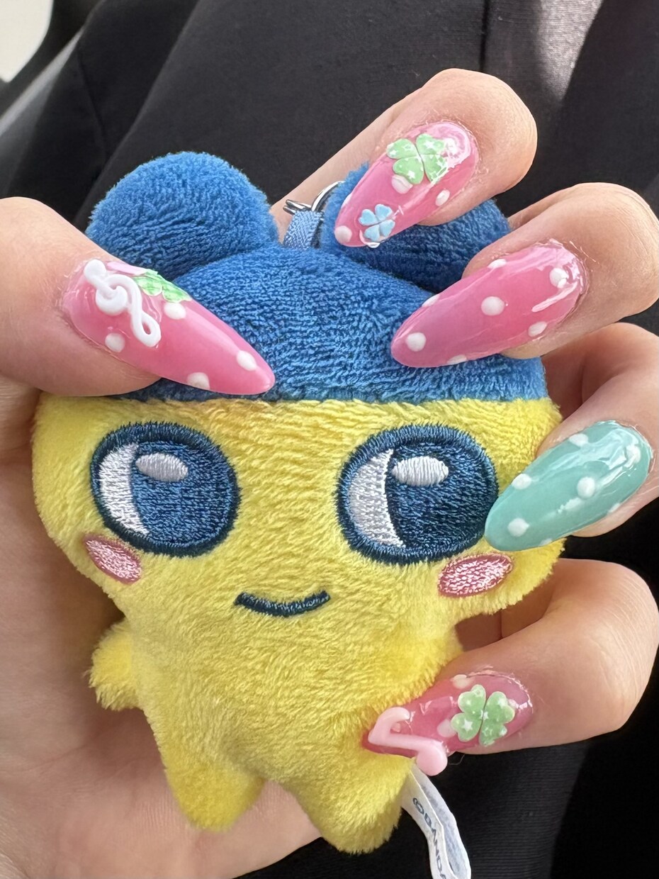 オーダー制のハンドメイドネイルチップを作成します オーダー制ハンドメイドネイルチップ作成♪デザインお任せも◎ イメージ5