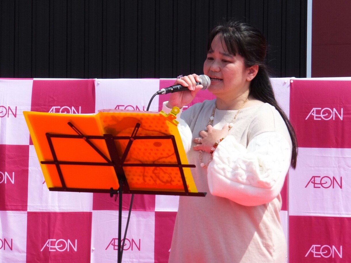イベントで歌います 催し物などで歌います。カラオケ・生演奏などなど… イメージ5