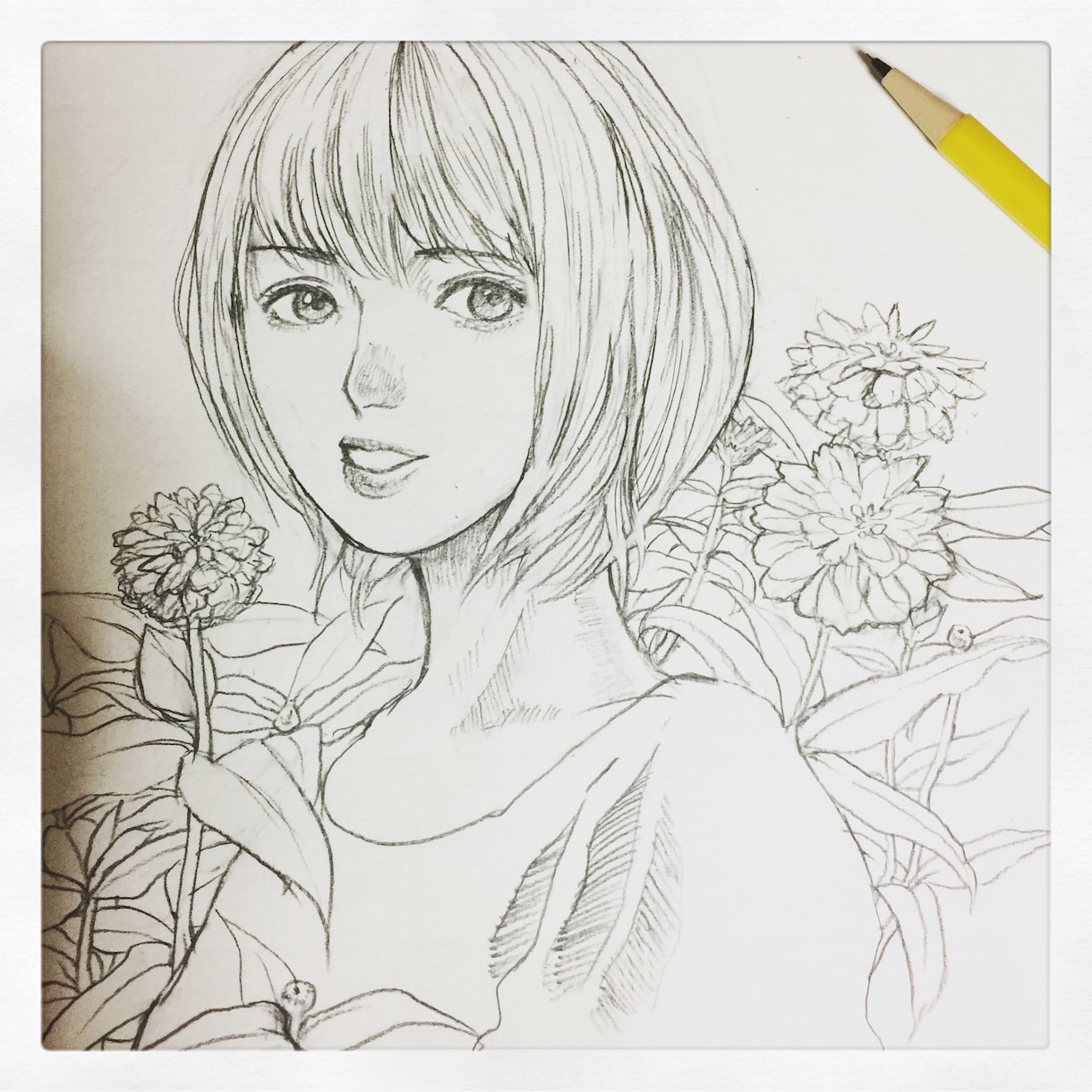 鉛筆でラフな人物画描きます リアルタッチもイラストタッチもどちらでも！ イメージ1