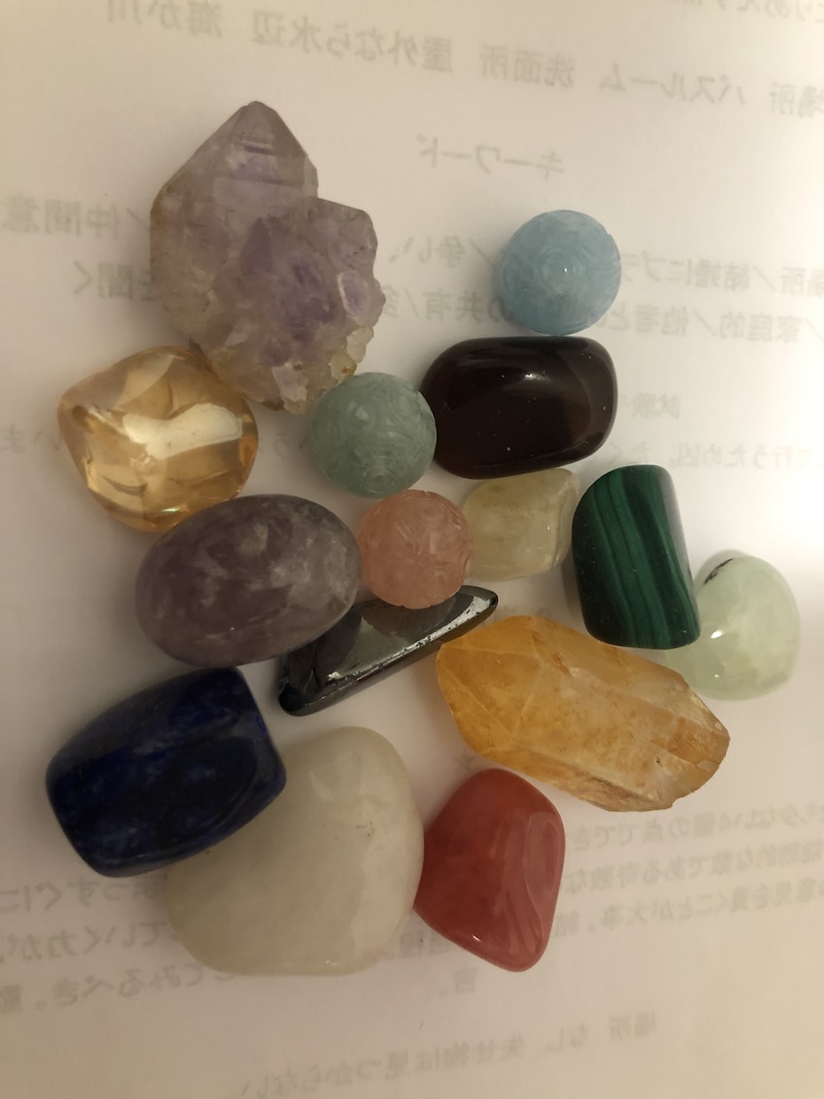 霊感と石で占います 石好きにおすすめ。現役大手通報会社専属鑑定士です。 イメージ1