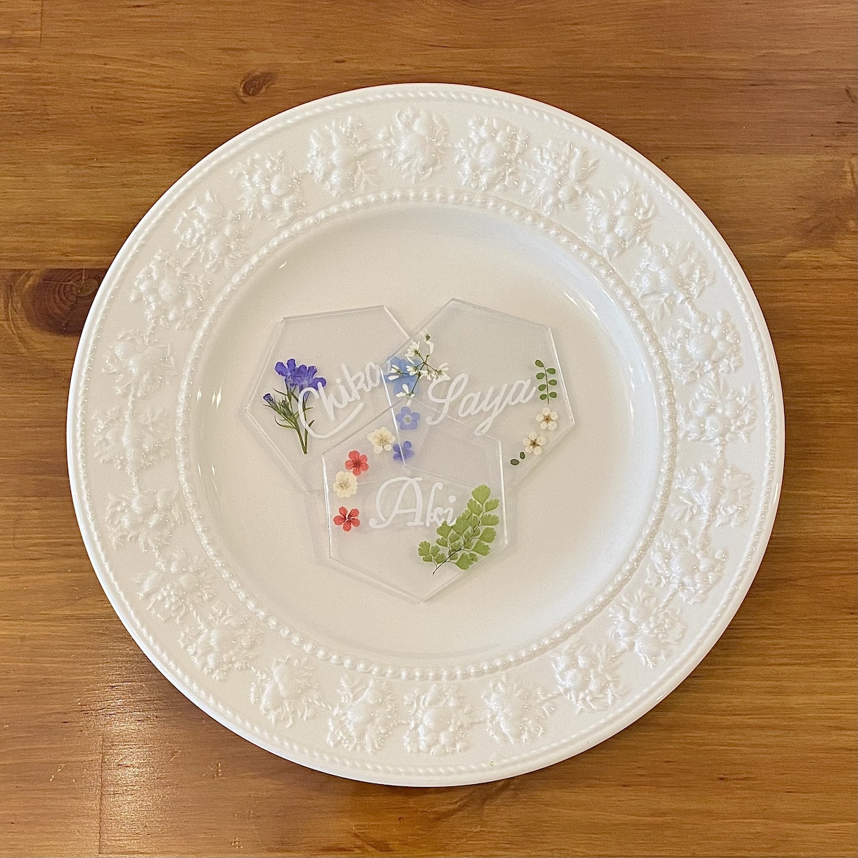 結婚式アイテム製作いたします 席札やウェルカムボード、アクセサリーなどを受注生産します。 イメージ2