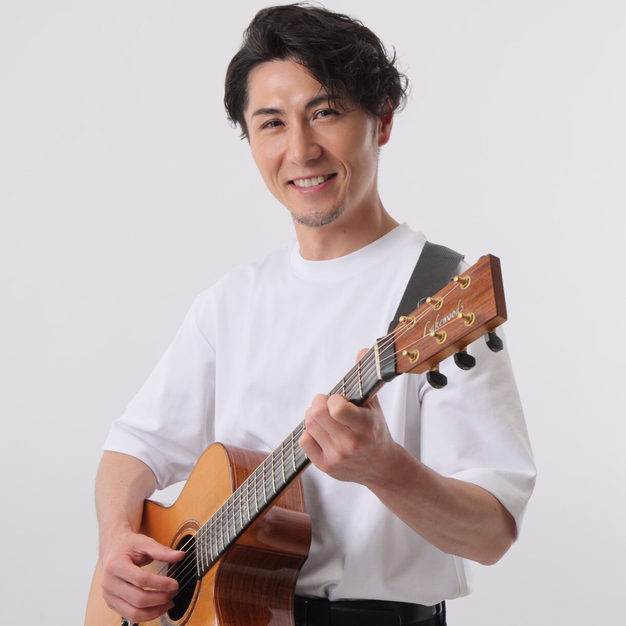 未経験OK！プロの流し奏者がギターレッスンします あなたの「好きな1曲」を弾けるようにサポートします！ イメージ1