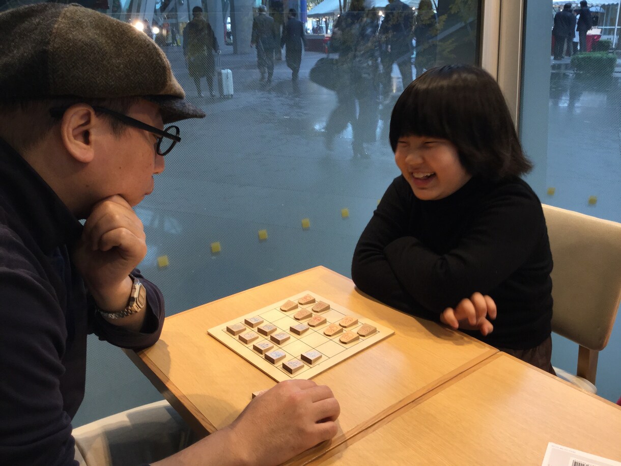 お父さん子供と認め合うアナログゲーム教えますます 家族力を強化したい親にお勧めです。 イメージ1