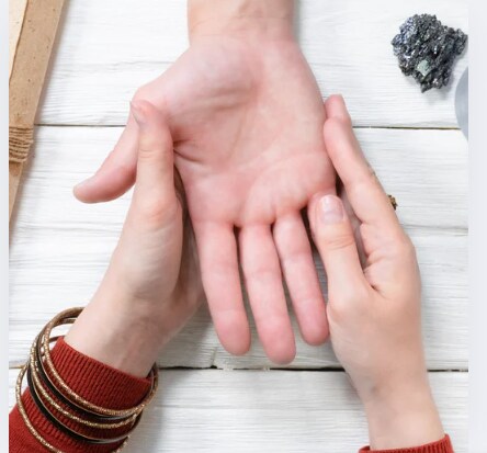 結婚できる？運命の出会いは？手相で鑑定します 【24時間以内返信】5月末までのモニター限定価格 イメージ3