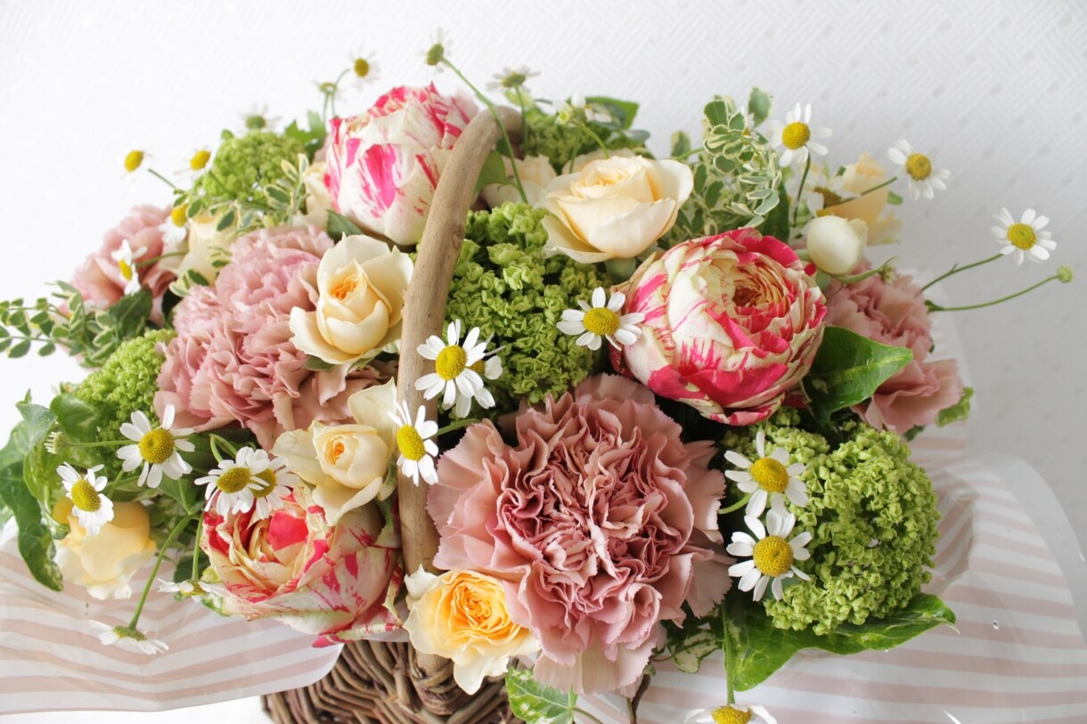 花束・アレンジメント制作致します あなたの為だけに仕入れたお花で素敵な花贈りを イメージ1