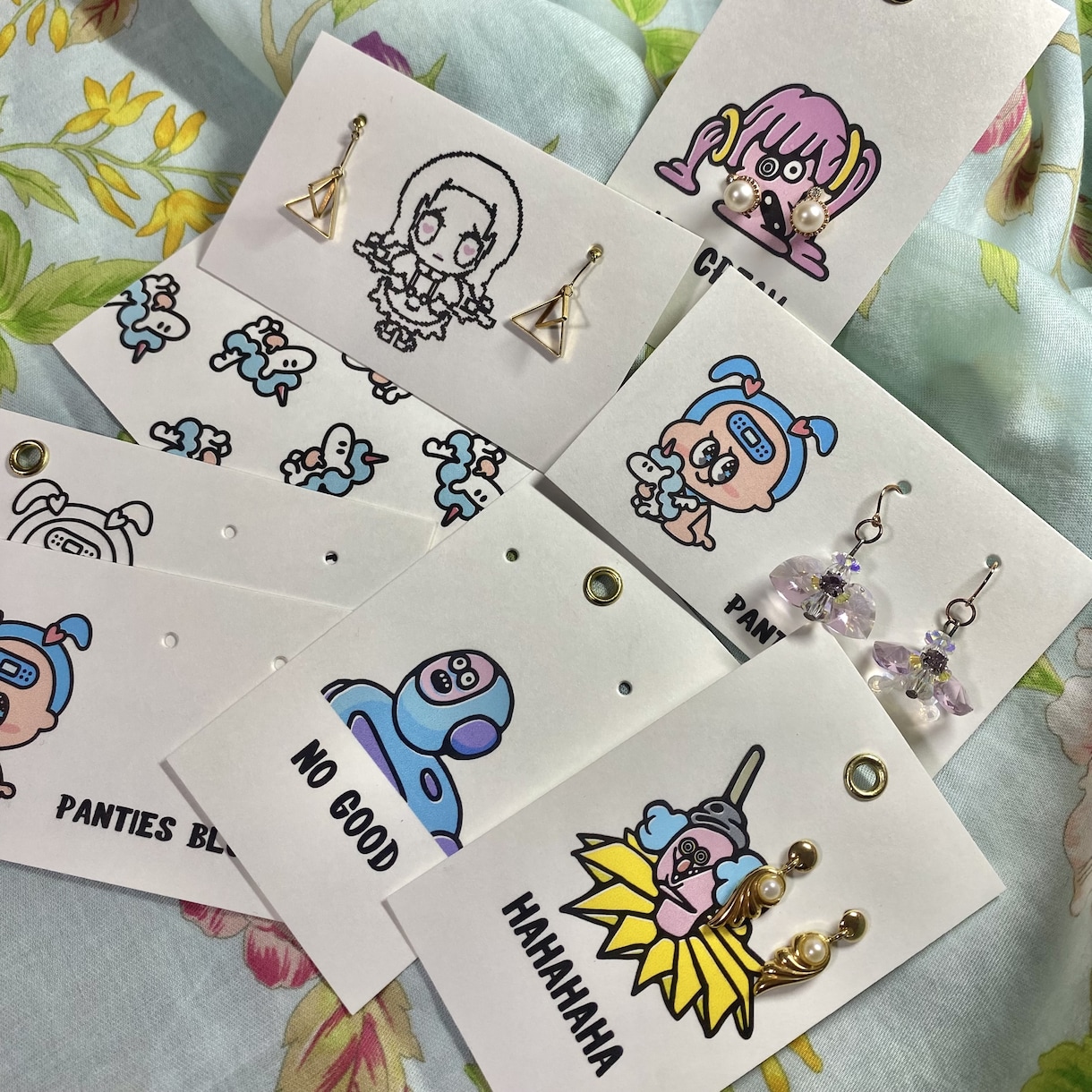 50枚セット！タグカード/ピアス台紙を作成します インパクト大！サンクスカードや名刺にもなる！個性むきだし☆ イメージ5