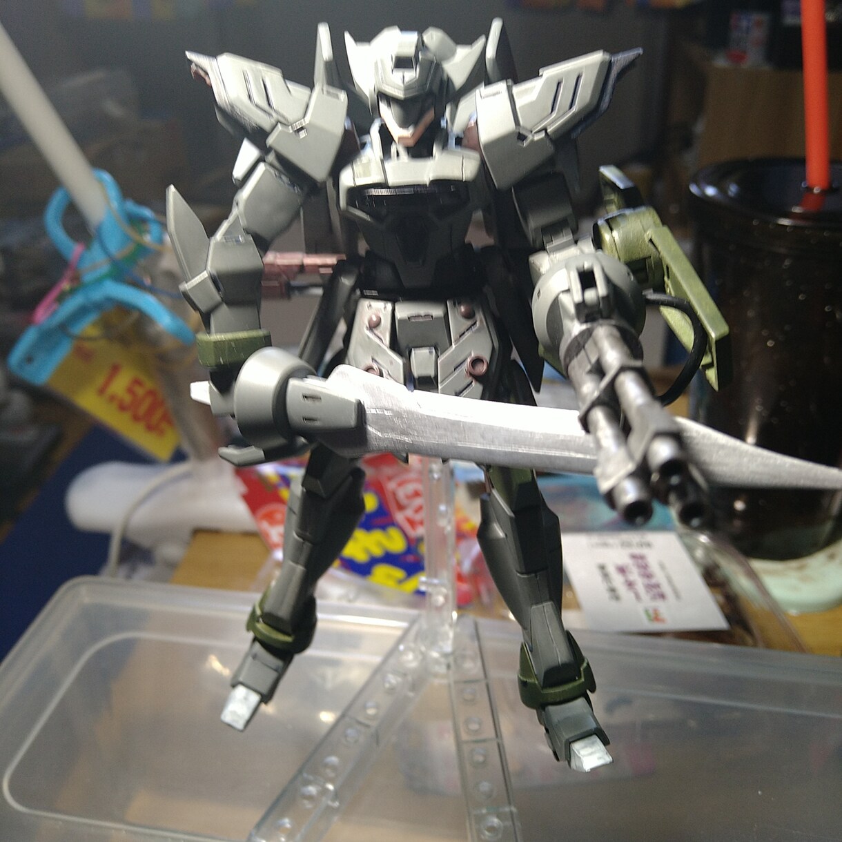 ガンプラの素組、ゲート処理します ガンプラのゲート処理、組み立てます。 イメージ5