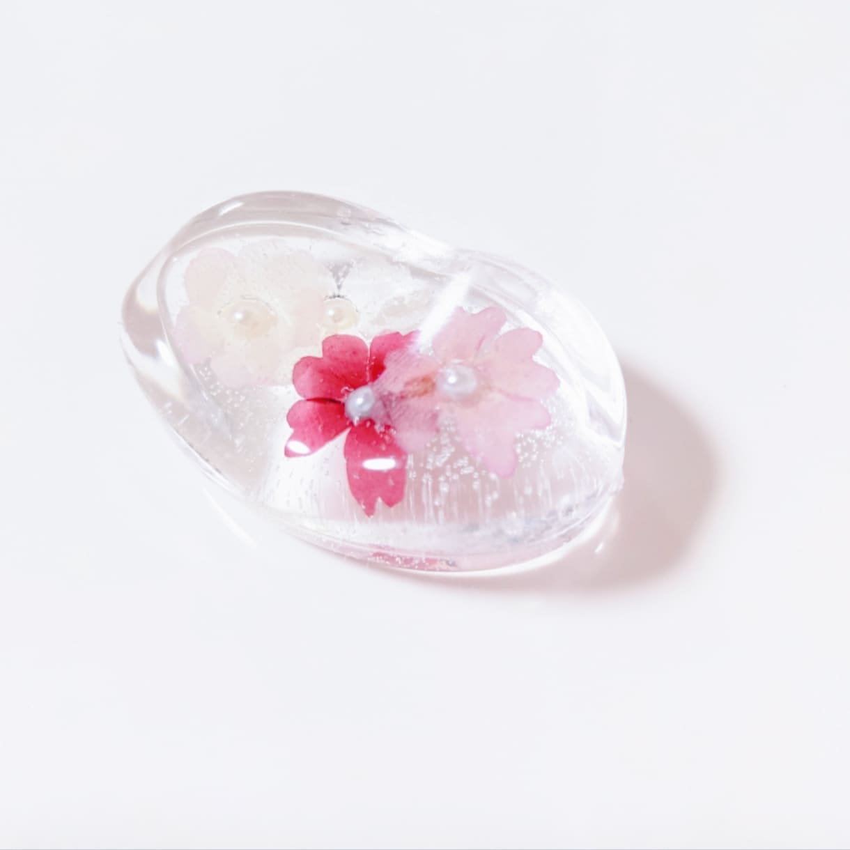 お花で世界で1つだけの箸置きをお作り致します 好きな色のお花とデザインで箸置きをお作り致します イメージ3