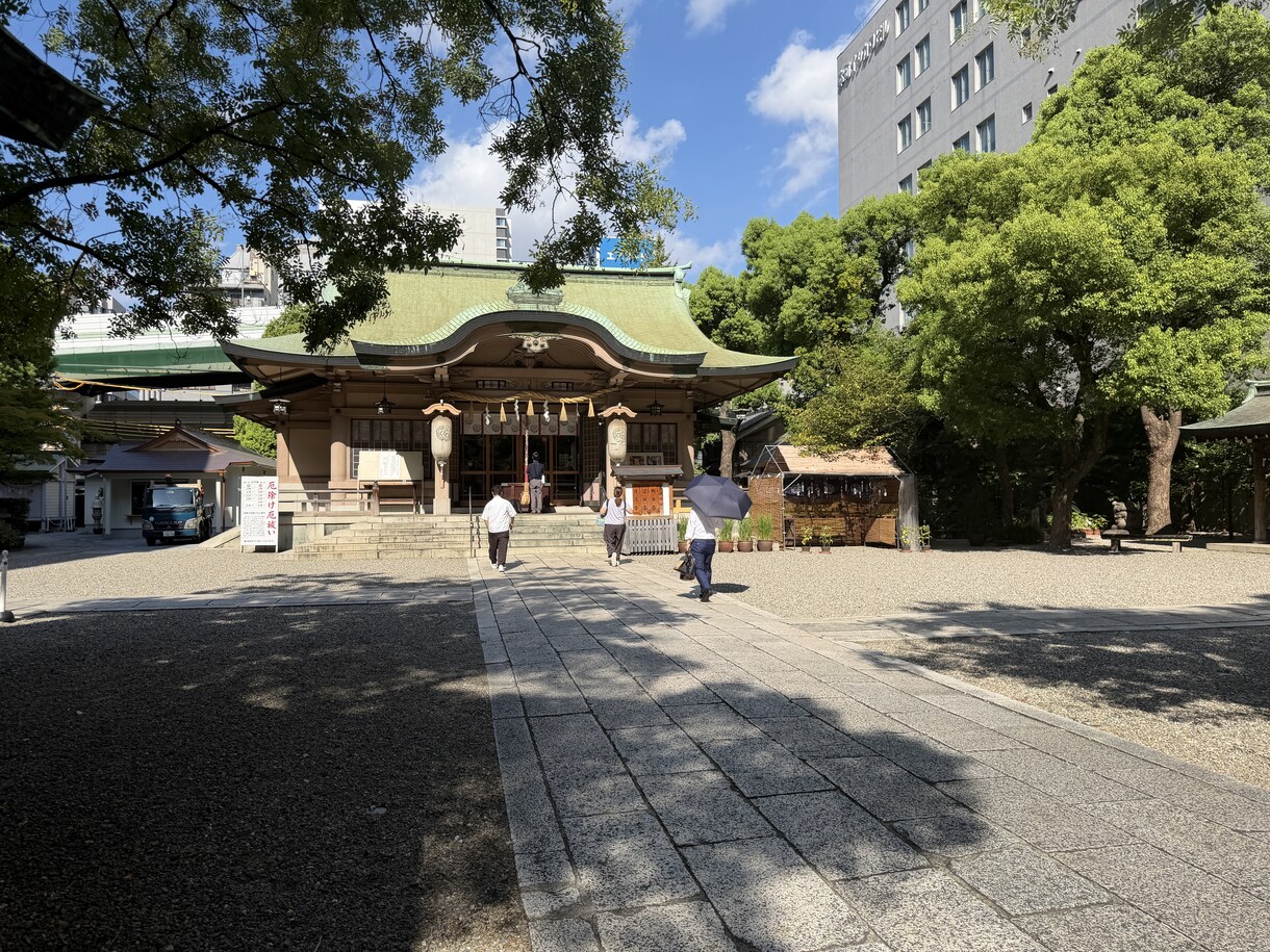 坐摩神社・サムハラ神社の二社にて代理参拝を行います 土地の守護と無傷無病の強力なご利益を真心込めてお届けします。 イメージ4