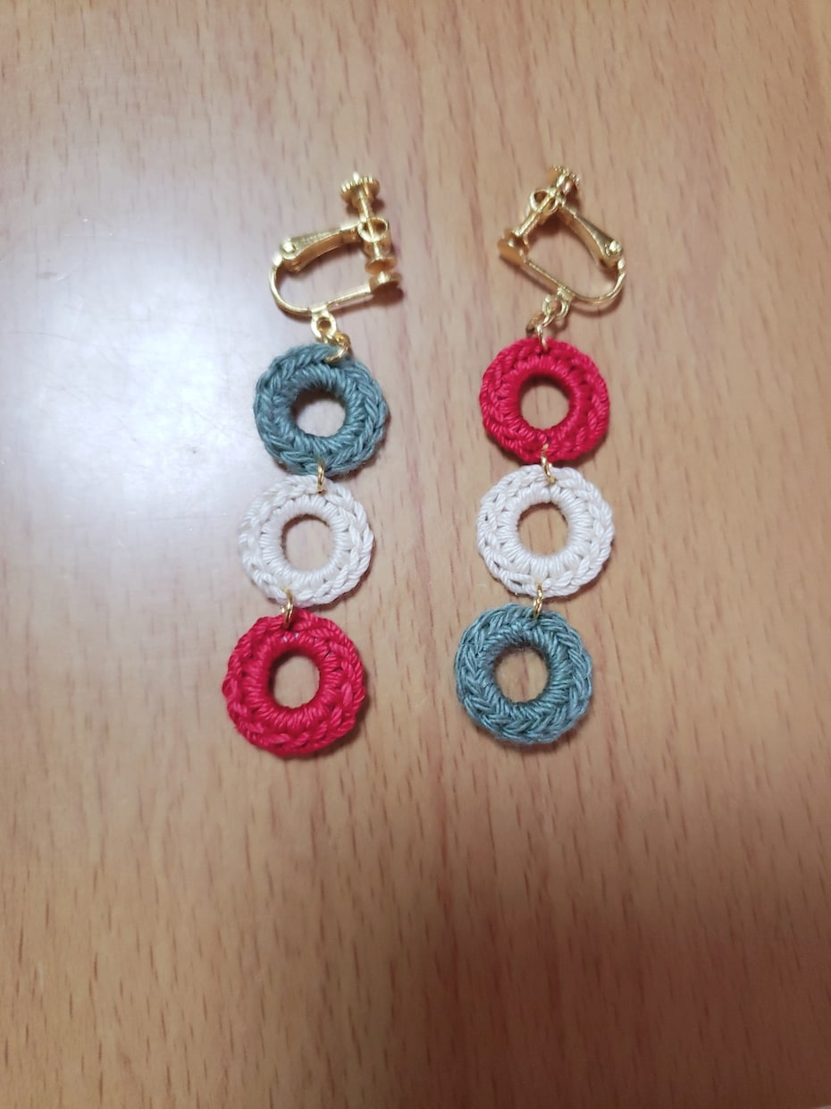 推し色のかぎ針編みアクセサリーを作成します お好きな色の糸でアクセサリーを作成、デザインもご相談ください イメージ6
