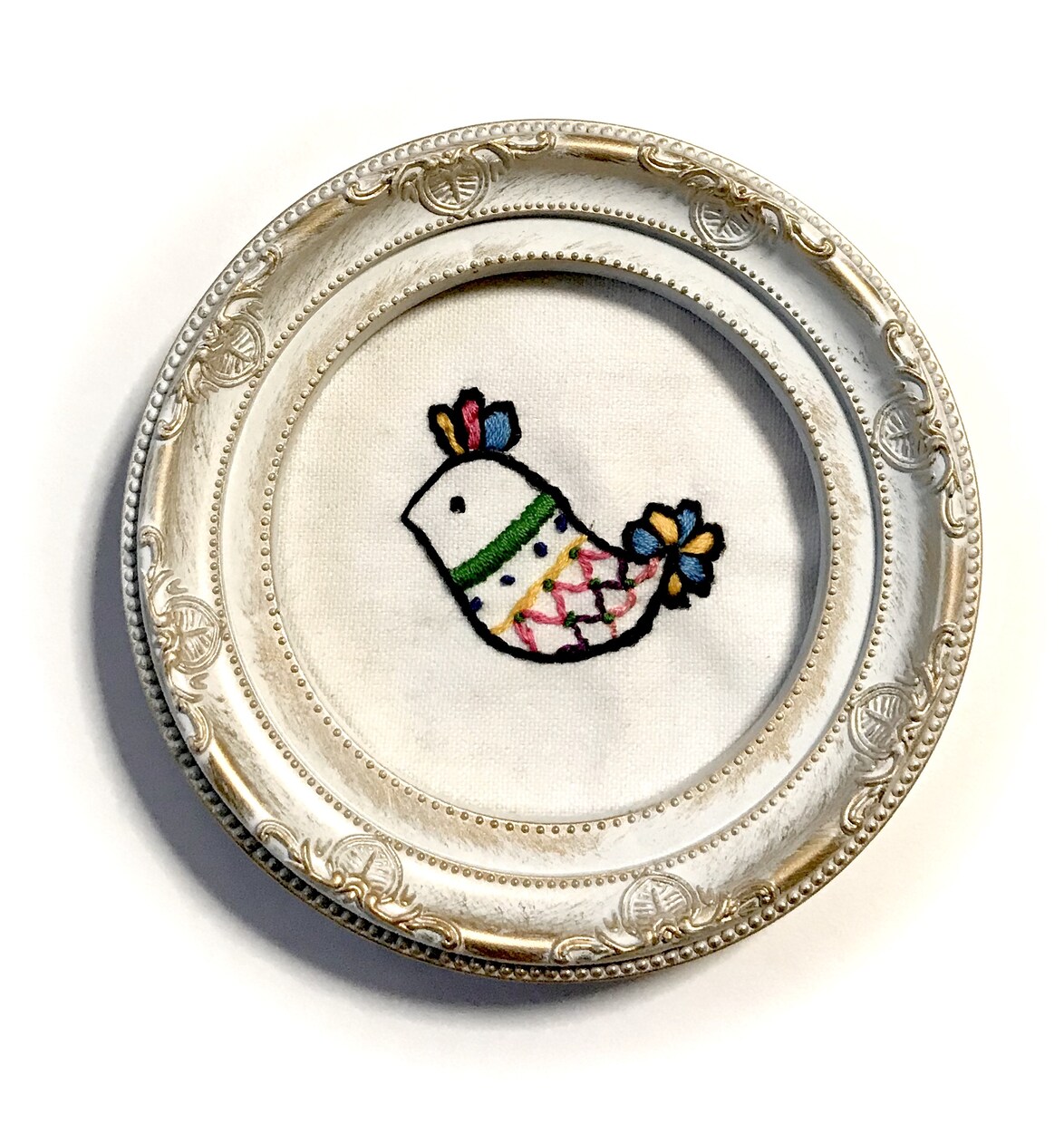 刺繍でオリジナルのブローチ、ピアス製作致します 刺繍作家が作る世界で一つのアクセサリー イメージ4