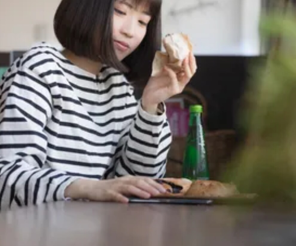 青髪と呼ばれる俺が電話相談の練習相手します いろんなお客さんの設定になりきるよ( ・`ω・´)キリッ イメージ7