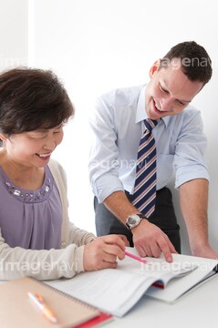 英会話が学べます 英会話学校に行っても英語は中々話せるようになりません。 イメージ2
