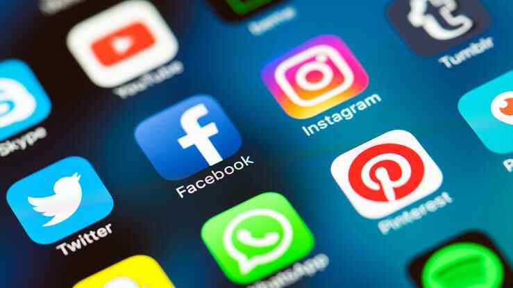 1ヶ月100フォロワー！SNS運用します Instagram / Twitter 運用お任せください！ イメージ1
