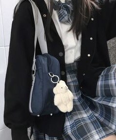 現役女子高校生、みなさんのお悩み解決いたします 現在高校一年生の女子高生です！皆さんのお話聞かせてください！ イメージ1