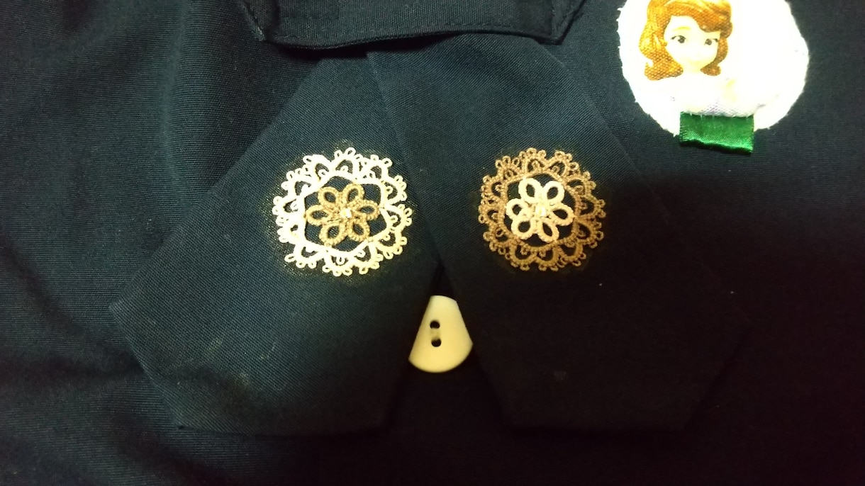 タティングレースでワンポイントアクセ作ります 可愛いお花や蝶々、ドレスなど使い方は様々！ イメージ6