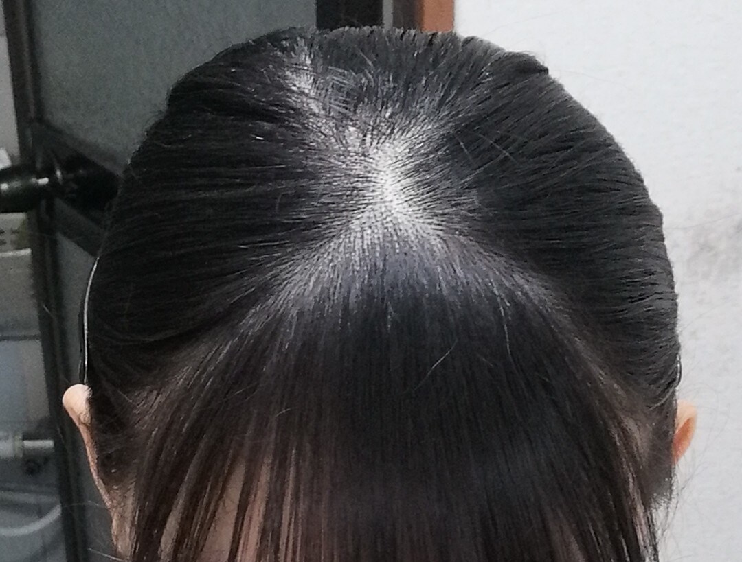 現役JKがあなたに合う可愛い前髪の作り方を教えます 前髪の三角形の作り方、パッツンや流し前髪はどうやって巻くの？ イメージ3