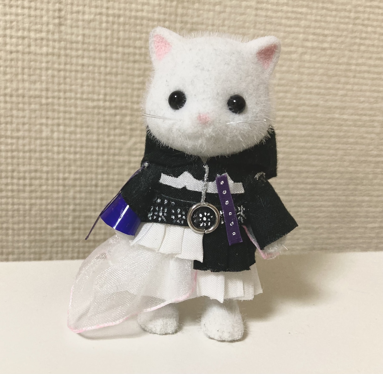 アイドル衣装のシルバニアなど作ります ミニチュア衣装を着用したシルバニアなどの制作をいたします。 イメージ4